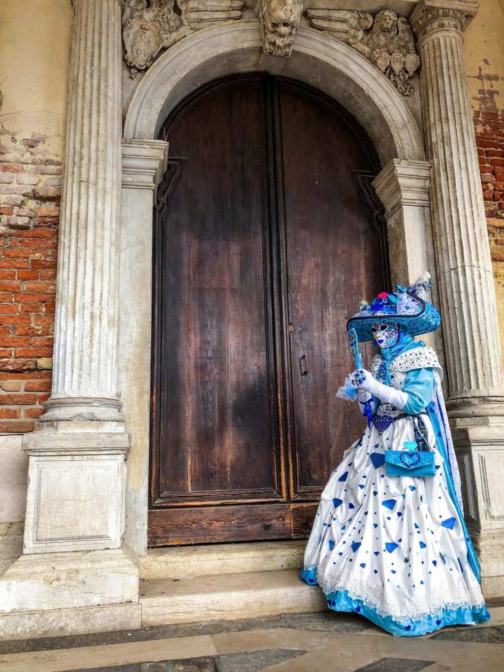 Mirror Mirror On The Wall, Awesome Carnival Masks, Masquerade Masks, Masquarade Masks, Venice Carnival 2018 Photos, Venice Carnival, Carnival Venice Italy, Venice Carnival, Carnevale Di Venezia, Venetian Masquerade Masks, Carnivale Di Venezia, Carnival Venice, Carnival Venezia, Best Halloween Costume Ideas On Pinterest, Carnaval Venice, Carnaval Venezia, Carnaval Di Venezia