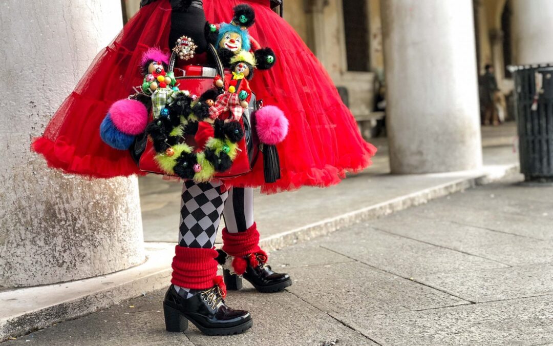 Best 42 Masks & Costumes From The Original Carnaval in Venice, Italy aka. Venezia, Italia