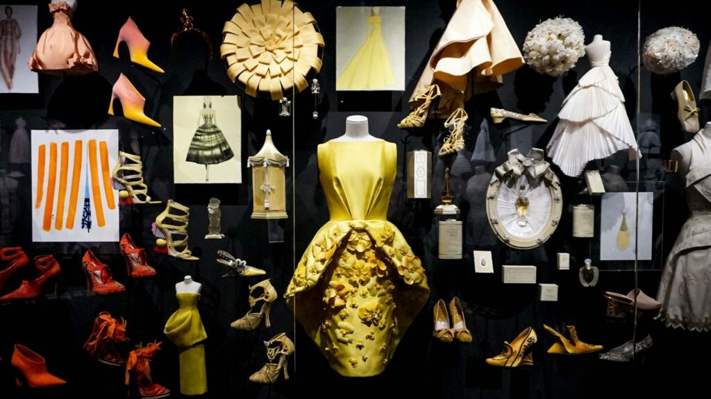 Must-see exhibits at the V&A Museum - The Globe Trotter