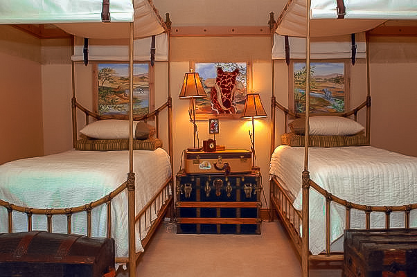 boys safari bedroom