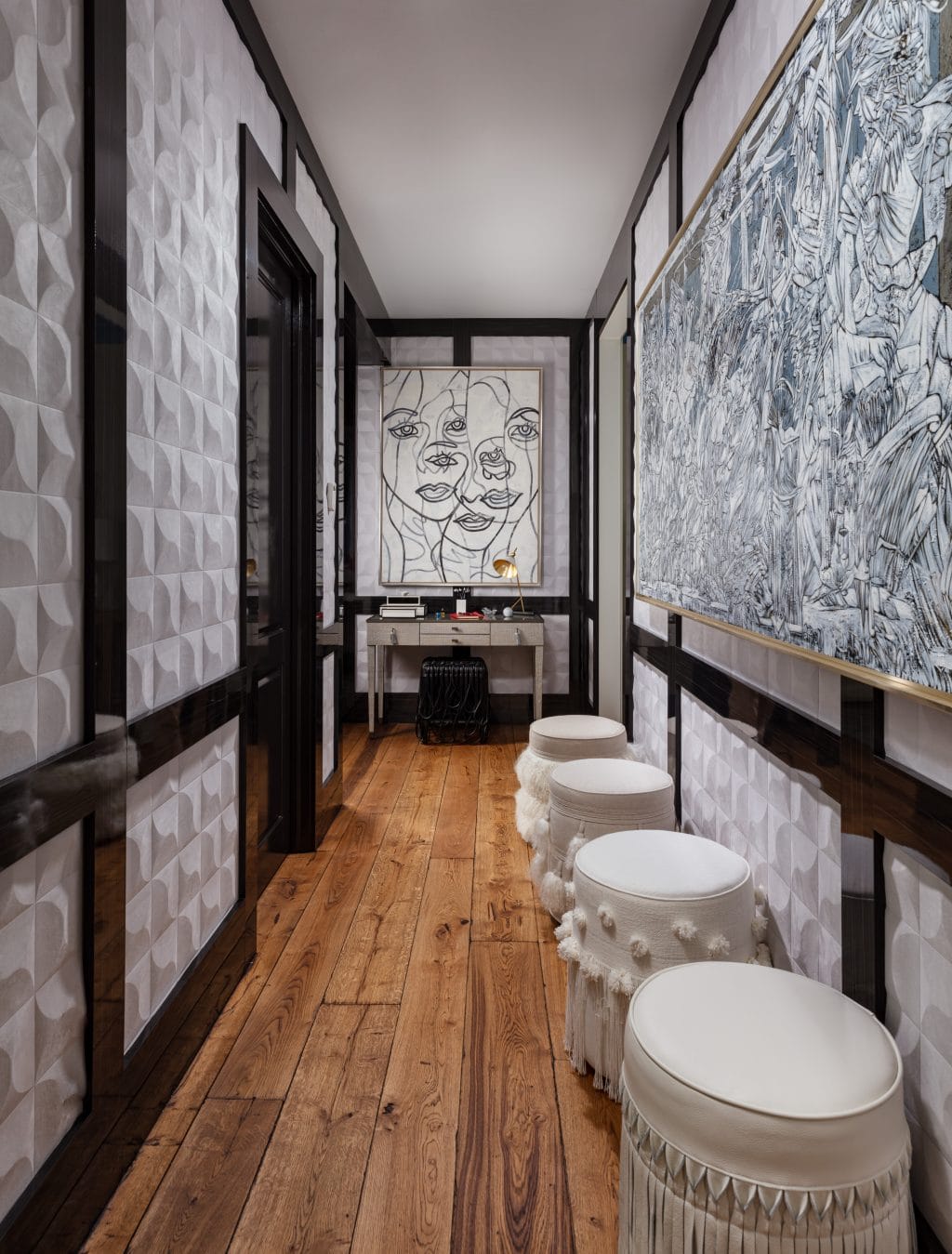 Black &Amp; White Bathroom Hall With Wood Floors Interior Design Ideas By Javier Fernandez In Interior Design Of Kips Bay Palm Beach Showhouse 2020, Architectural Photography