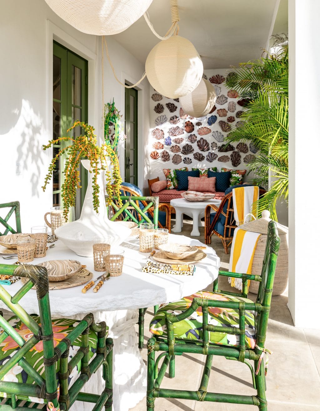 Sea Shell Wall Idea &Amp; Green Chairs On Lanai In Palm Beach Kips Bay Decorators Showhouse